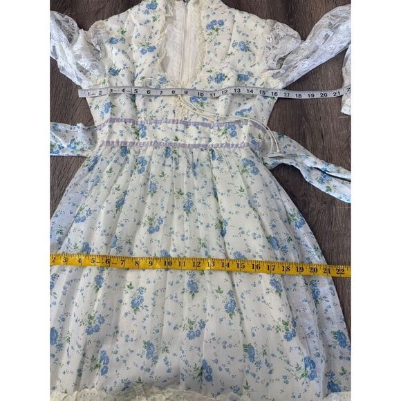 Vintage 70s Gunne Sax inspired floral prairie maxi dress - Picture 8 of 8